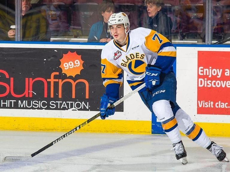 Kirby Dach stays in Chicago, Saskatoon Blades go forward without him