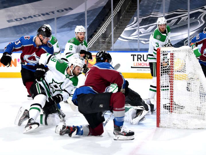 RECAP: Avalanche score five goals in first period, extend series